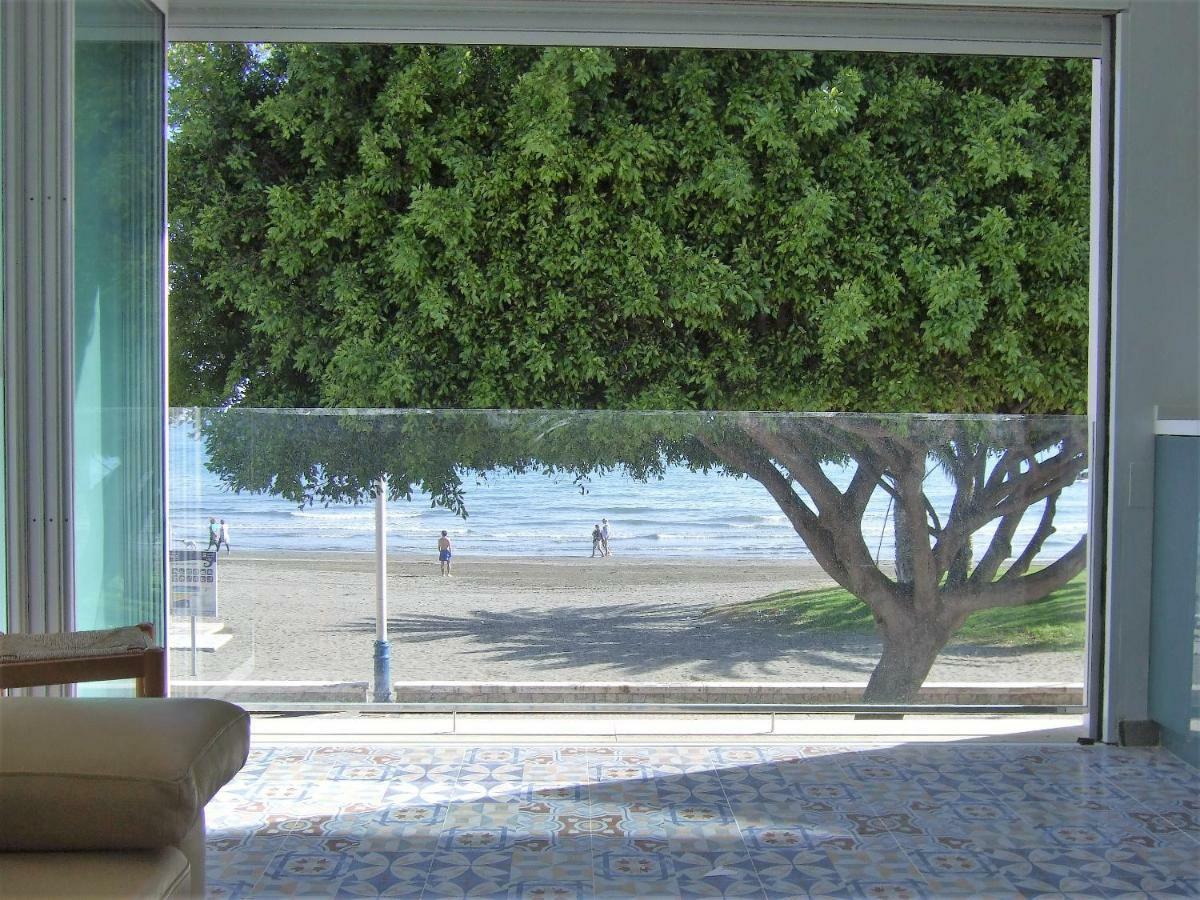 Beachfront House マラガ エクステリア 写真